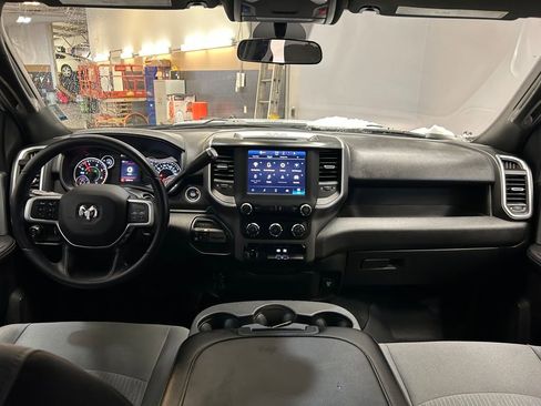 Used 2022 RAM 2500 Big Horn w/ Cold Weather Group image 9