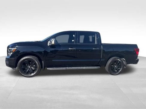 Used 2023 Nissan Titan SV w/ SV Convenience Package AWD/4WD image 9