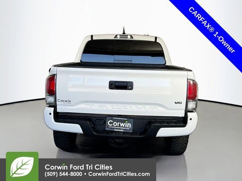 Used 2022 Toyota Tacoma TRD Off-Road w/ TRD Premium Off Road Package image 14