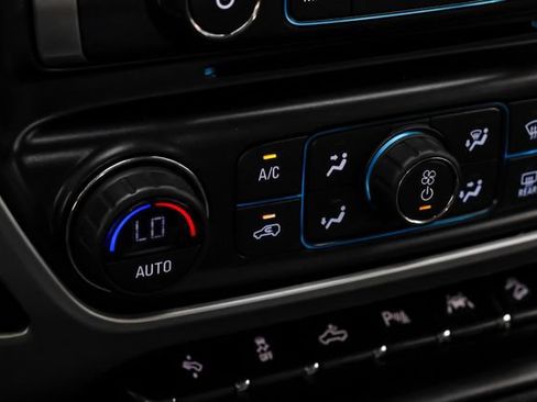 Used 2018 GMC Sierra 1500 SLT AWD/4WD image 33