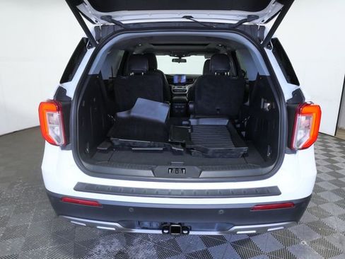 Certified 2023 Ford Explorer XLT w/ Equipment Group 202A AWD/4WD image 9