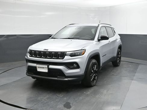 New 2026 Jeep Compass Latitude AWD/4WD image 22