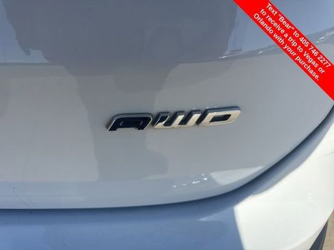 Used 2024 Ford Edge SEL image 11