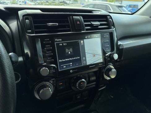 Used 2024 Toyota 4Runner TRD Off-Road Premium w/ Off Road Premium Plus Package AWD/4WD image 18