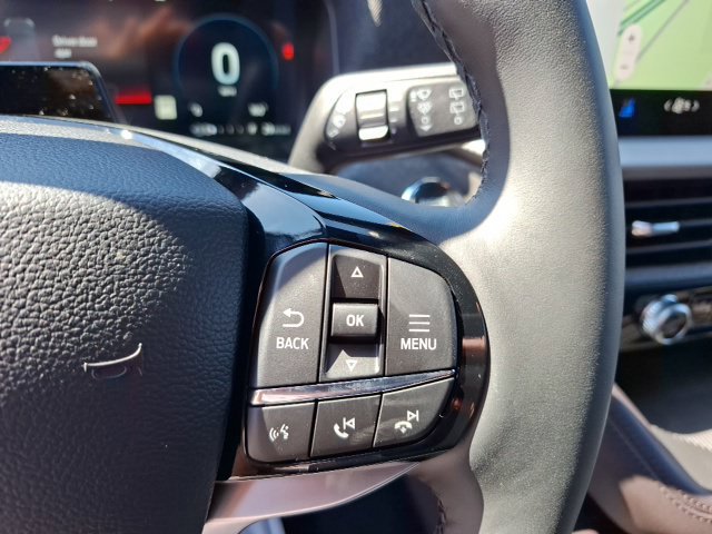 New 2027 Ford Explorer Platinum RWD image 19