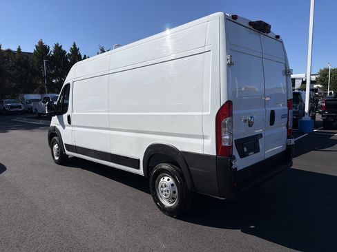 Used 2023 RAM ProMaster 2500 FWD image 8