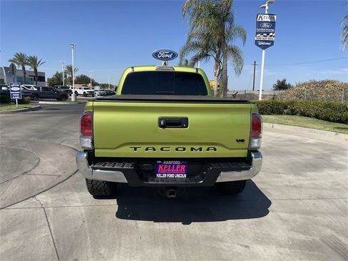 Used 2023 Toyota Tacoma TRD Off-Road image 7