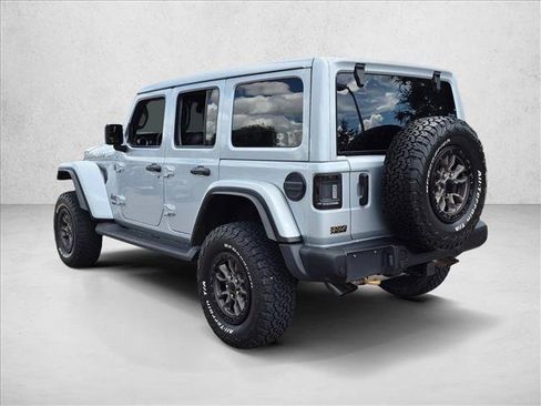 Used 2022 Jeep Wrangler Unlimited Rubicon w/ Trailer Tow Package AWD/4WD image 7