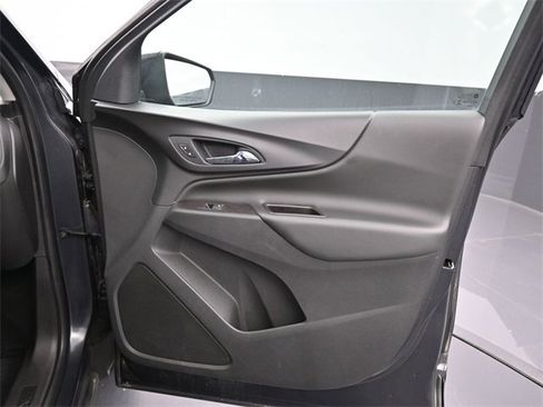 Used 2022 Chevrolet Equinox LT image 23