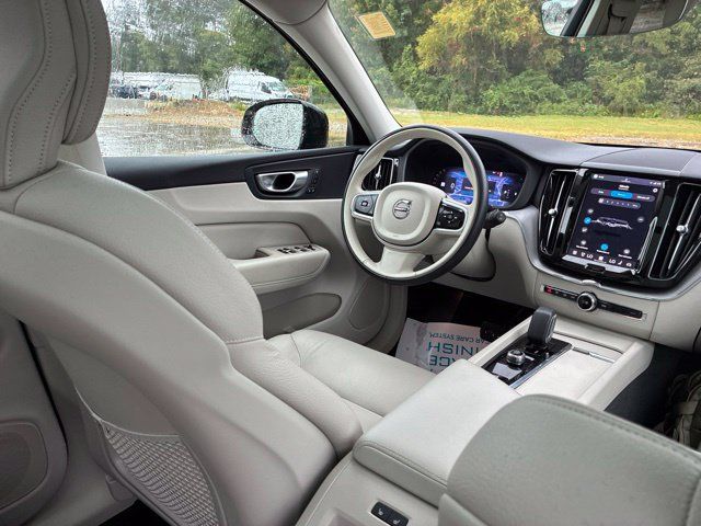 Used 2024 Volvo XC60 B5 Core w/ Climate Package AWD/4WD image 22