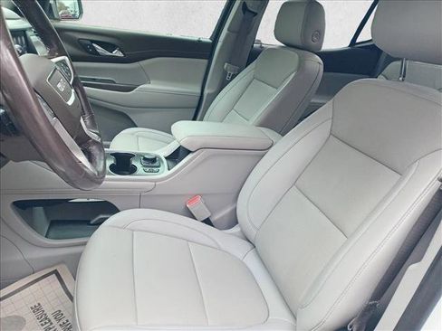 Used 2021 GMC Acadia SLT w/ Preferred Package image 16