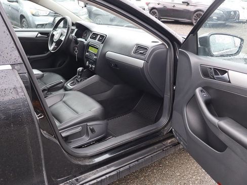 Used 2013 Volkswagen Jetta SE image 21