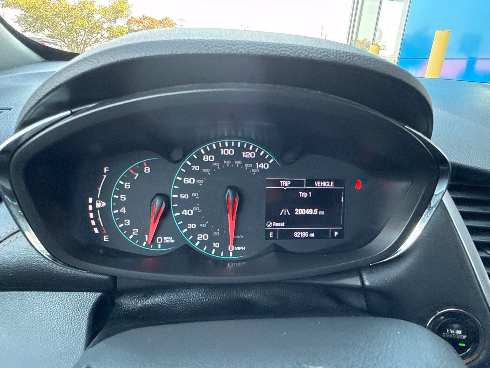 Used 2020 Chevrolet Trax LT w/ LT Convenience Package AWD/4WD image 29