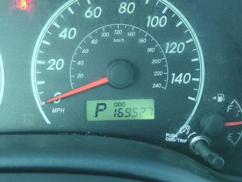 Used 2011 Toyota Corolla LE image 21