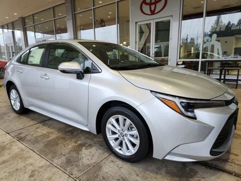 New 2026 Toyota Corolla XLE FWD image 4