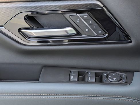 New 2026 GMC Yukon XL AT4 w/ AT4 Premium Package AWD/4WD image 24