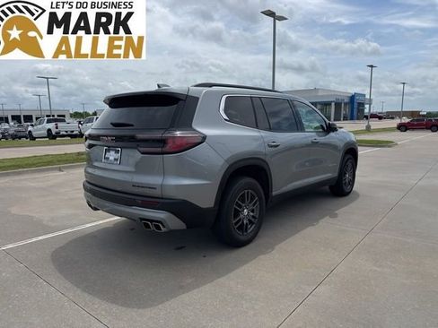 Used 2025 GMC Acadia Elevation image 5