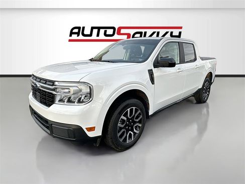 Used 2024 Ford Maverick Lariat image 3