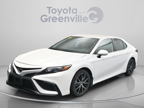 Certified 2024 Toyota Camry SE FWD image 24