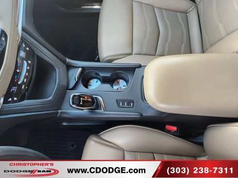 Used 2019 Cadillac XT5 Platinum image 16
