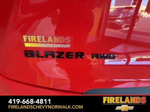 New 2025 Chevrolet Blazer LT w/ Convenience Package image 11
