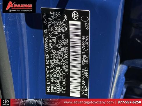Certified 2025 Toyota Prius Plug-In Hybrid FWD image 22