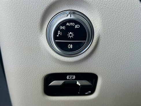 New 2026 Mercedes-Benz C 300 Sedan image 10