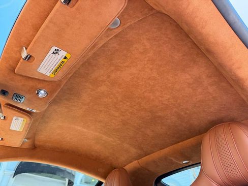 Used 2023 Aston Martin V8 Vantage Coupe RWD image 40