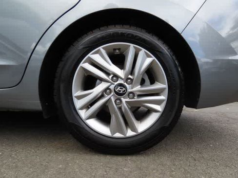 Used 2019 Hyundai Elantra Value Edition w/ Cargo Package FWD image 8
