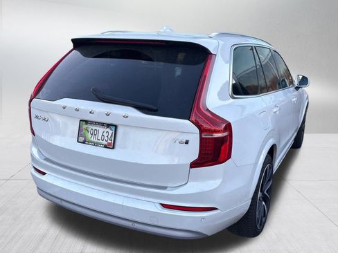 Used 2022 Volvo XC90 T6 Momentum w/ Advanced Package image 5