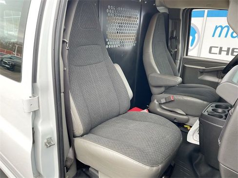 Certified 2024 GMC Savana 2500 w/ Driver Convenience Package image 22