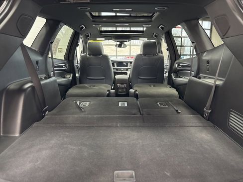 Used 2023 Buick Enclave Essence w/ Experience Buick Package image 43