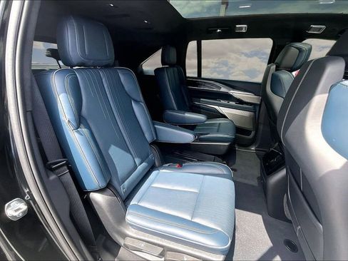 Certified 2025 Cadillac Escalade IQ Luxury 2 w/ LPO, Premium Carpet Package AWD/4WD image 25