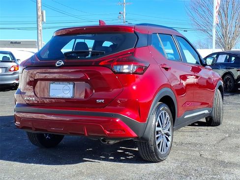 Certified 2023 Nissan Kicks SR w/ SR Premium Package image 3