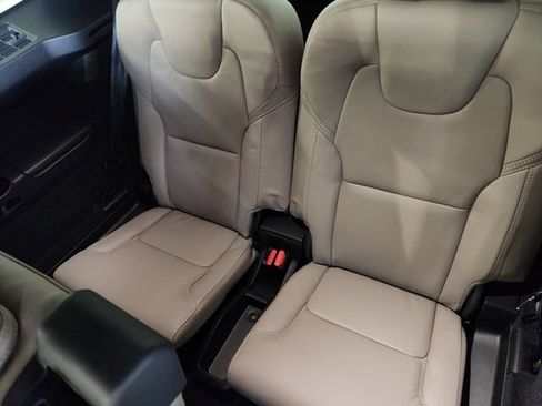 Used 2026 Volvo XC90 B6 Ultra w/ Protection Package Premier AWD/4WD image 32