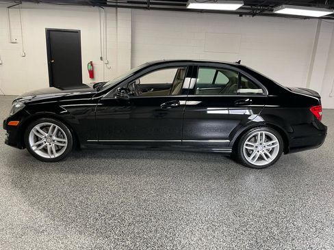 Used 2013 Mercedes-Benz C 300 4MATIC Sedan image 7