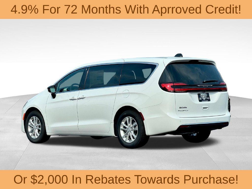 New 2027 Chrysler Pacifica Select FWD image 5