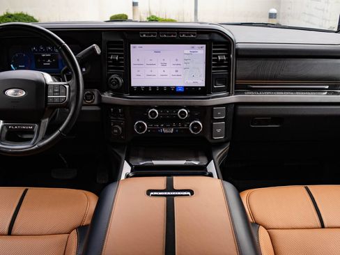 Used 2023 Ford F350 Platinum AWD/4WD image 34