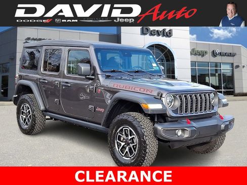 Used 2025 Jeep Wrangler Rubicon image 1