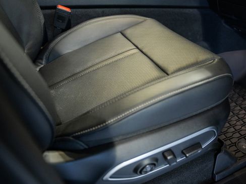 New 2026 Jeep Grand Wagoneer 4WD image 40