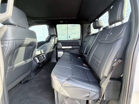 Used 2025 Ford F250 Platinum image 29