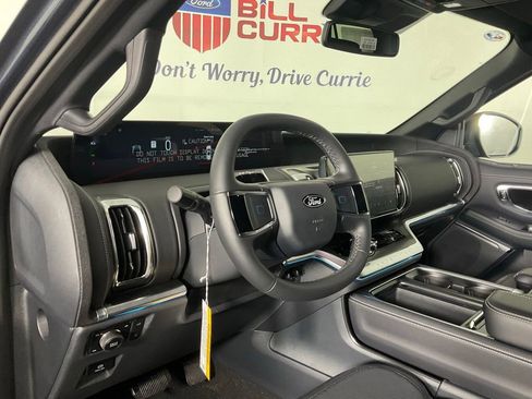 New 2026 Ford Expedition Platinum AWD/4WD image 13