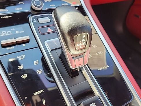 Used 2020 Porsche Panamera w/ Premium Package Plus image 32