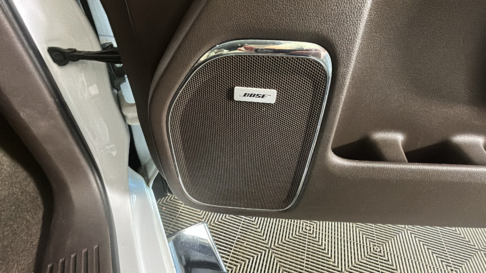 Used 2017 GMC Sierra 1500 SLT AWD/4WD image 36