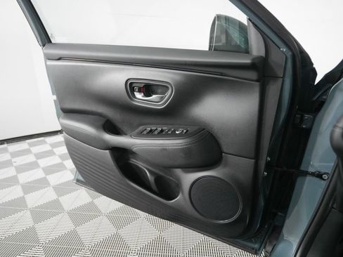 Used 2026 Honda HR-V EX-L image 12