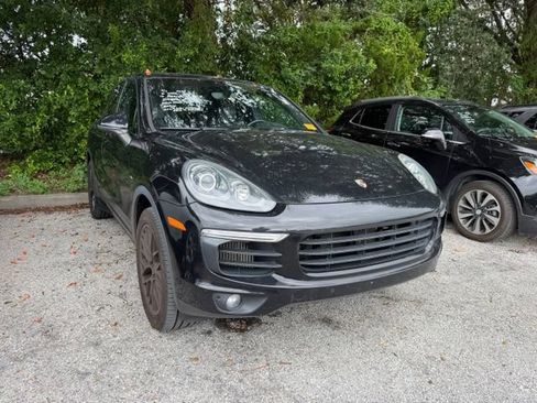 Used 2016 Porsche Cayenne Diesel AWD/4WD image 2