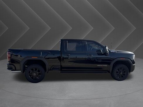 Used 2025 GMC Sierra 2500 AT4 w/ AT4 Premium Plus Package AWD/4WD image 5