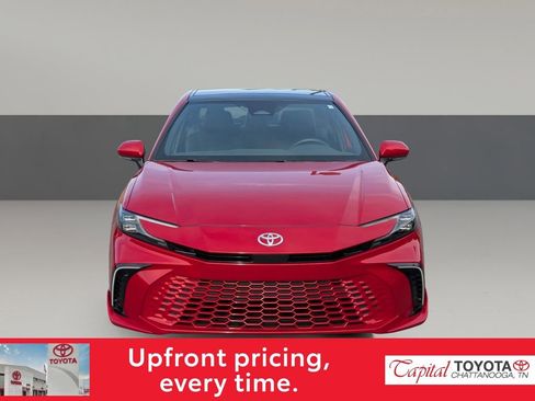 Used 2025 Toyota Camry XSE FWD image 3