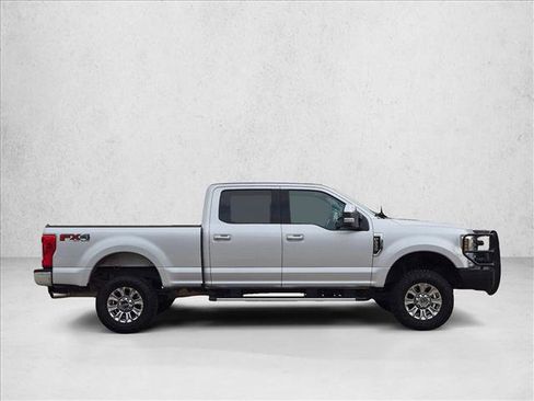 Used 2019 Ford F250 XLT w/ XLT Premium Package AWD/4WD image 4