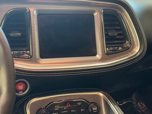 Used 2020 Dodge Challenger SRT Hellcat image 24